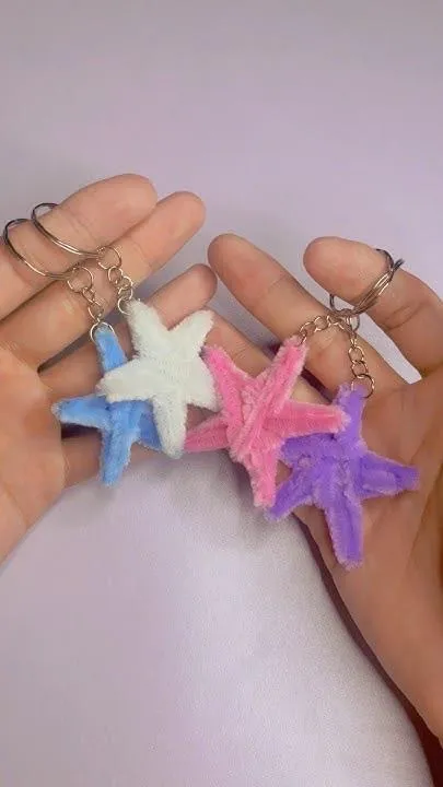 Handmade Star Keychain - Pipe Cleaner in 3 Colors